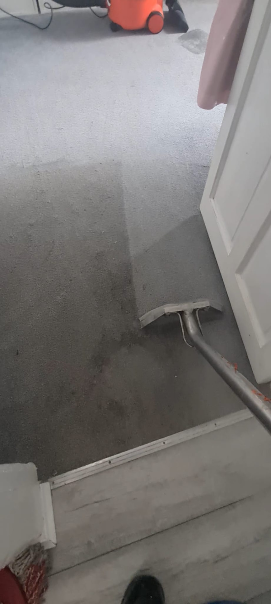Professional carpet cleaning in the Wirral, lounge carpet deep cleaned by hot water extraction